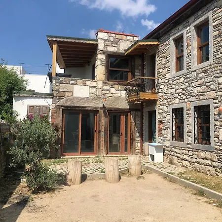 Plaja Cok Yakin Tarihi Tas Ev * Бодрум