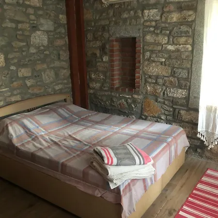 Villa Plaja Cok Yakin Tarihi Tas Ev