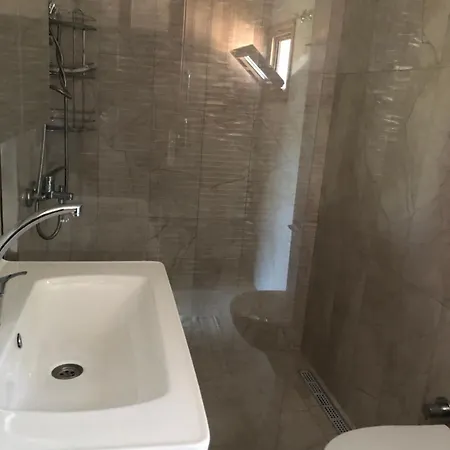 Villa Plaja Cok Yakin Tarihi Tas Ev Bodrum