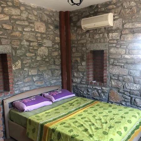 Plaja Cok Yakin Tarihi Tas Ev *