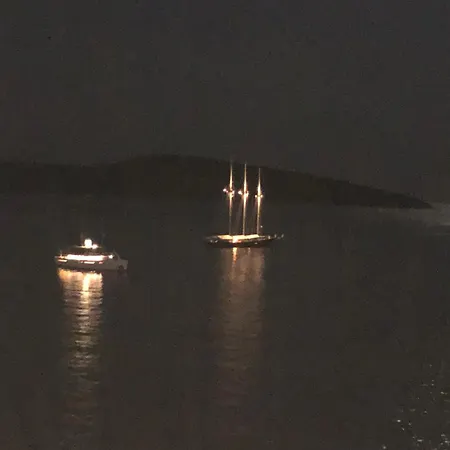 Plaja Cok Yakin Tarihi Tas Ev וילה